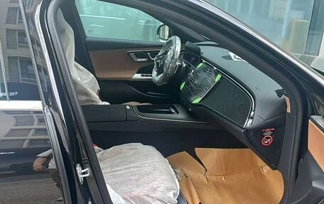 Mercedes-Benz E-Класс, 2026 год, 6 900 000 рублей, 4 фотография