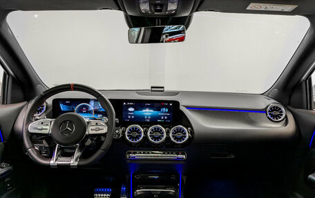 Mercedes-Benz GLA AMG, 2022 год, 5 500 000 рублей, 14 фотография