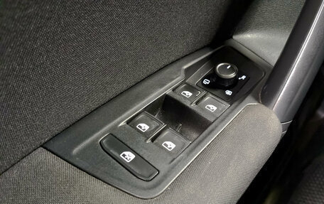 Volkswagen Tiguan II, 2020 год, 2 445 000 рублей, 29 фотография