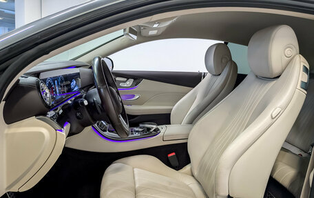 Mercedes-Benz E-Класс, 2019 год, 4 275 000 рублей, 20 фотография
