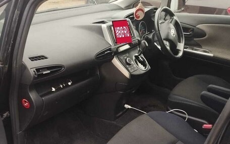 Toyota Wish II, 2010 год, 1 450 000 рублей, 9 фотография