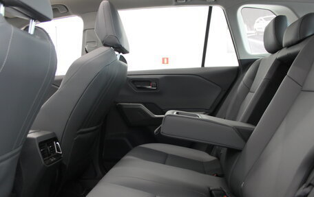 Toyota RAV4, 2025 год, 4 100 000 рублей, 15 фотография