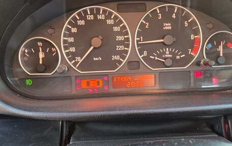 BMW 3 серия, 2001 год, 670 000 рублей, 12 фотография