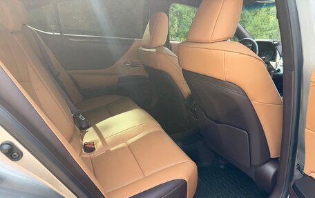 Lexus ES VII, 2020 год, 4 550 000 рублей, 26 фотография