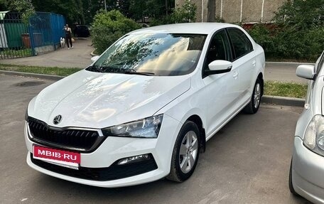 Skoda Rapid II, 2022 год, 2 100 000 рублей, 2 фотография