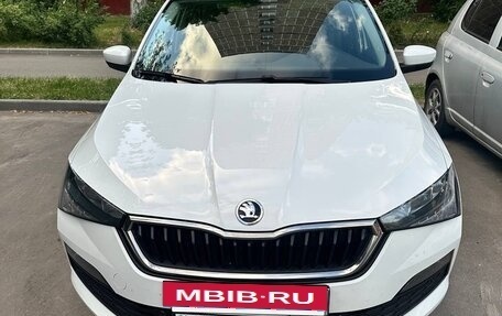 Skoda Rapid II, 2022 год, 2 100 000 рублей, 4 фотография