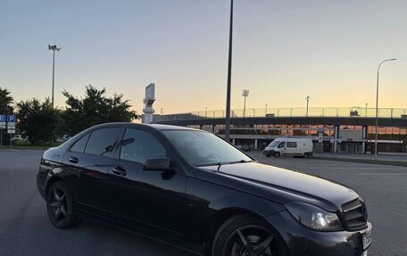 Mercedes-Benz C-Класс, 2011 год, 1 200 000 рублей, 3 фотография