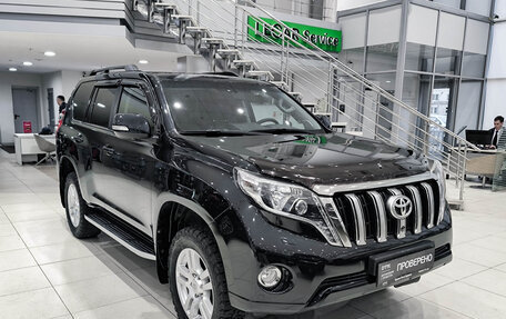 Toyota Land Cruiser Prado 150 рестайлинг 2, 2014 год, 3 500 000 рублей, 7 фотография