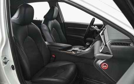 Toyota Camry, 2019 год, 2 999 999 рублей, 8 фотография