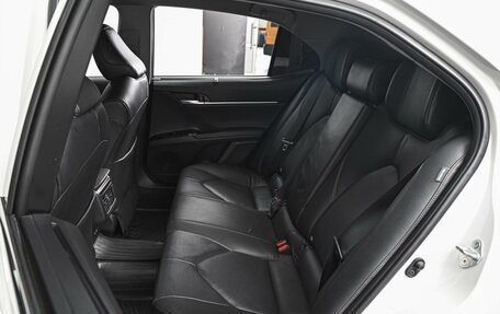 Toyota Camry, 2019 год, 2 999 999 рублей, 9 фотография