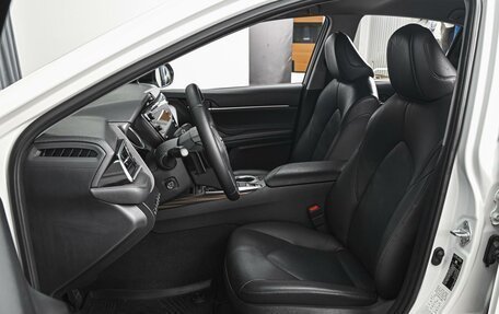 Toyota Camry, 2019 год, 2 999 999 рублей, 10 фотография