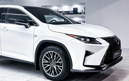 Lexus RX IV рестайлинг, 2017 год, 4 550 000 рублей, 3 фотография