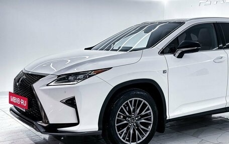 Lexus RX IV рестайлинг, 2017 год, 4 550 000 рублей, 6 фотография
