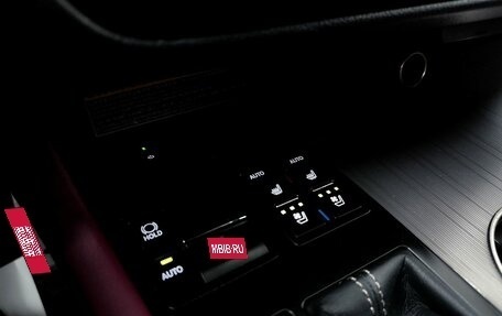 Lexus RX IV рестайлинг, 2017 год, 4 550 000 рублей, 24 фотография