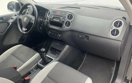 Volkswagen Tiguan I, 2010 год, 1 050 000 рублей, 12 фотография