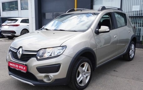 Renault Sandero II рестайлинг, 2016 год, 980 000 рублей, 1 фотография