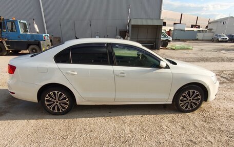 Volkswagen Jetta VI, 2012 год, 650 000 рублей, 3 фотография