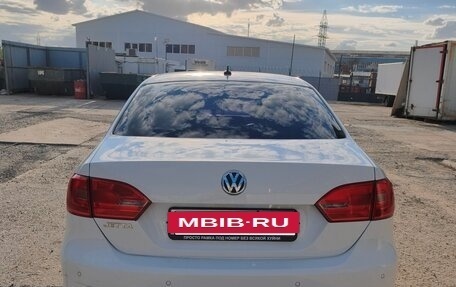 Volkswagen Jetta VI, 2012 год, 650 000 рублей, 2 фотография