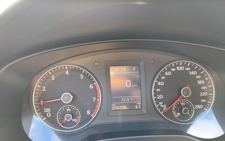 Volkswagen Jetta VI, 2012 год, 650 000 рублей, 9 фотография
