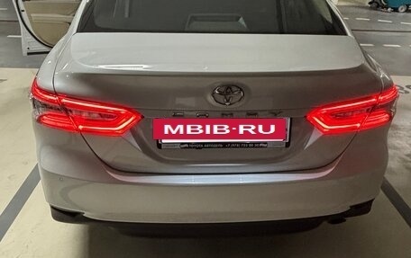 Toyota Camry, 2020 год, 3 100 000 рублей, 7 фотография