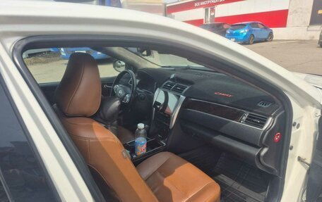 Toyota Camry, 2017 год, 1 650 000 рублей, 6 фотография
