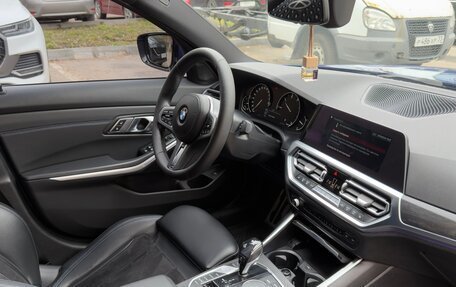 BMW 3 серия, 2019 год, 3 600 000 рублей, 20 фотография