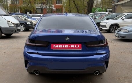 BMW 3 серия, 2019 год, 3 600 000 рублей, 18 фотография