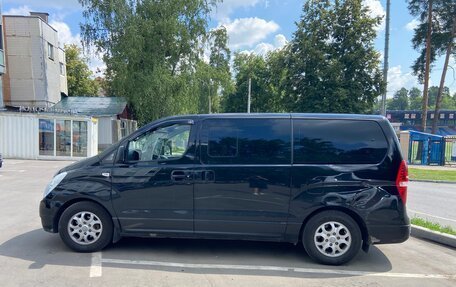 Hyundai H-1 II рестайлинг, 2012 год, 1 400 000 рублей, 3 фотография