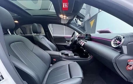 Mercedes-Benz A-Класс, 2022 год, 2 190 000 рублей, 7 фотография