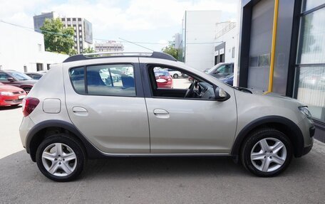 Renault Sandero II рестайлинг, 2016 год, 980 000 рублей, 4 фотография