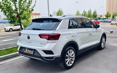 Volkswagen T-Roc I, 2022 год, 1 495 000 рублей, 6 фотография
