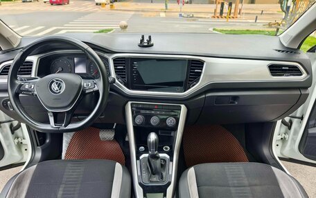 Volkswagen T-Roc I, 2022 год, 1 495 000 рублей, 8 фотография