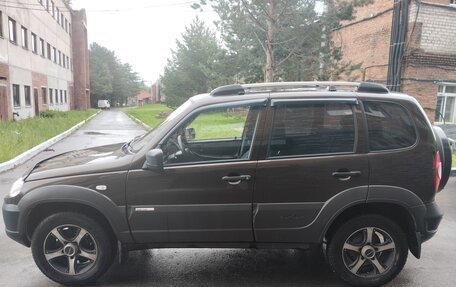 Chevrolet Niva I рестайлинг, 2011 год, 300 000 рублей, 3 фотография