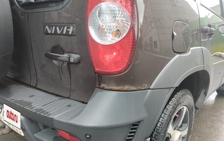 Chevrolet Niva I рестайлинг, 2011 год, 300 000 рублей, 8 фотография