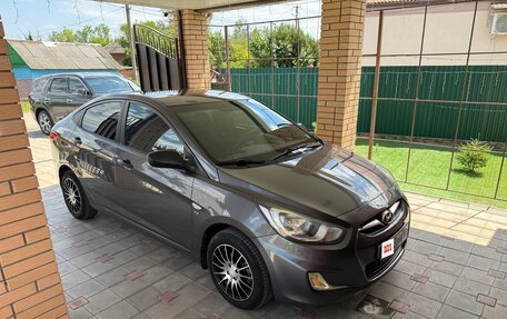 Hyundai Solaris II рестайлинг, 2011 год, 870 000 рублей, 8 фотография