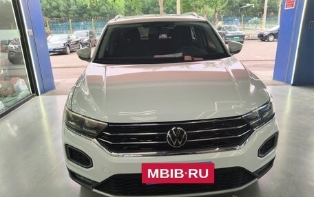 Volkswagen T-Roc I, 2022 год, 1 534 000 рублей, 2 фотография