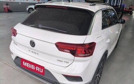 Volkswagen T-Roc I, 2022 год, 1 534 000 рублей, 6 фотография