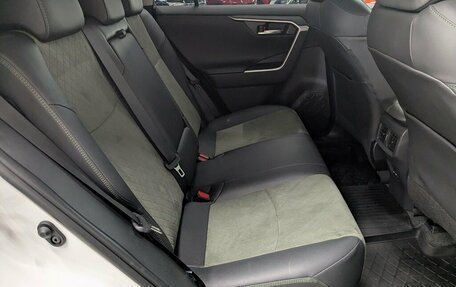 Toyota RAV4, 2025 год, 4 100 000 рублей, 3 фотография