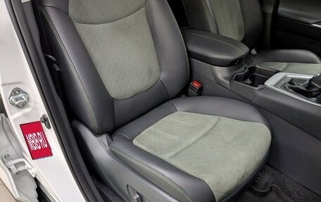 Toyota RAV4, 2025 год, 4 100 000 рублей, 18 фотография
