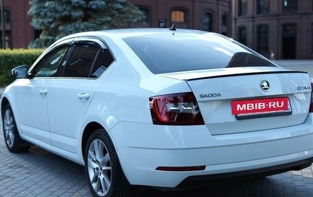 Skoda Octavia, 2017 год, 1 385 000 рублей, 2 фотография
