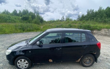 Skoda Fabia II, 2011 год, 320 000 рублей, 3 фотография