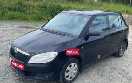 Skoda Fabia II, 2011 год, 320 000 рублей, 2 фотография