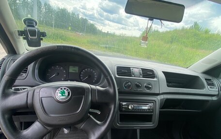 Skoda Fabia II, 2011 год, 320 000 рублей, 11 фотография