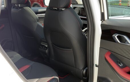 Geely Coolray I, 2024 год, 2 500 000 рублей, 8 фотография