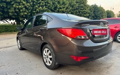 Hyundai Solaris II рестайлинг, 2014 год, 855 000 рублей, 3 фотография