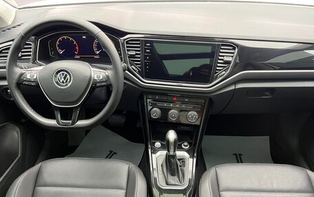 Volkswagen T-Roc I, 2022 год, 1 596 000 рублей, 9 фотография