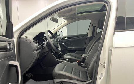 Volkswagen T-Roc I, 2022 год, 1 596 000 рублей, 7 фотография