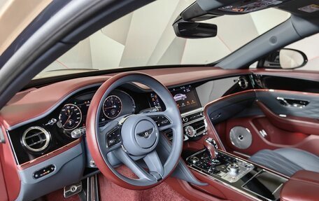 Bentley Flying Spur, 2022 год, 19 990 000 рублей, 17 фотография