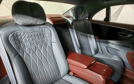 Bentley Flying Spur, 2022 год, 19 990 000 рублей, 15 фотография