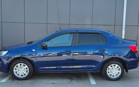Renault Logan II, 2018 год, 858 000 рублей, 4 фотография